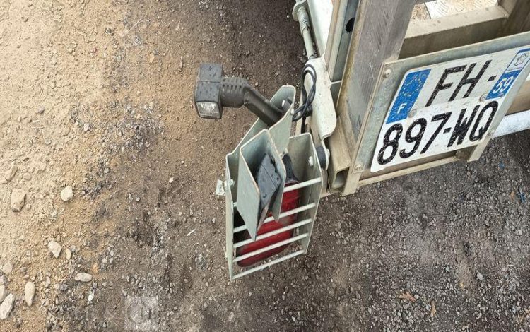 HUBIERE REMORQUE PORTE ENGIN – 2 ESSIEUS – PTAC : 3,5 TONNES  FH-897-WK