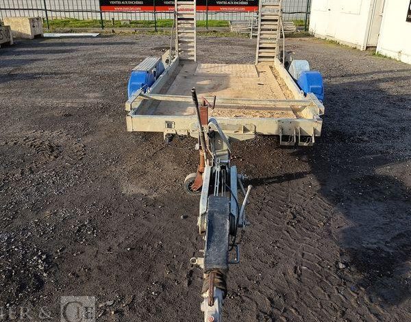 HUBIERE REMORQUE  PORTE ENGIN – PTAC : 3,5 TONNES  FH-995-WK