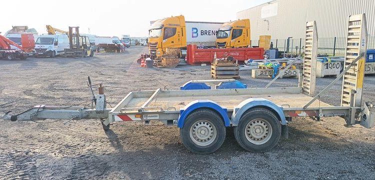 HUBIERE REMORQUE  PORTE ENGIN – PTAC : 3,5 TONNES  FH-995-WK