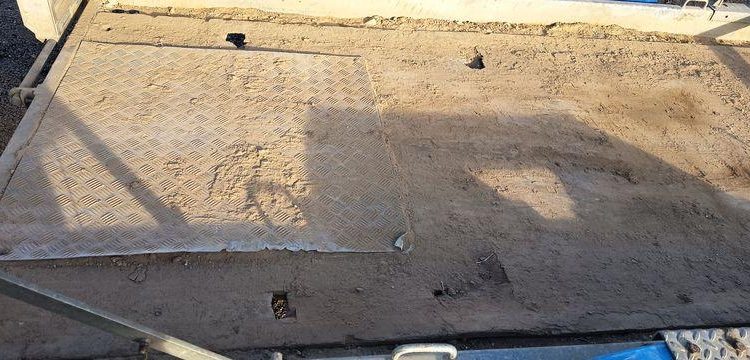 HUBIERE REMORQUE  PORTE ENGIN – PTAC : 3,5 TONNES  FH-995-WK