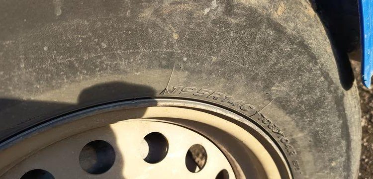 HUBIERE REMORQUE  PORTE ENGIN – PTAC : 3,5 TONNES  FH-995-WK