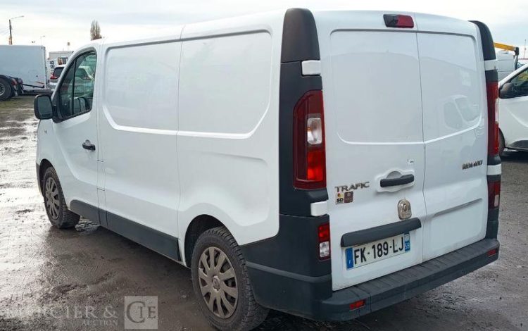 RENAULT TRAFIC GCF L1H1 1200 DCI 120 BLANC FK-189-LJ