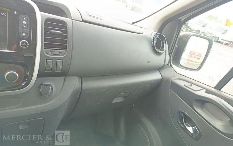 RENAULT TRAFIC GCF L1H1 1200 DCI 120 BLANC FK-189-LJ