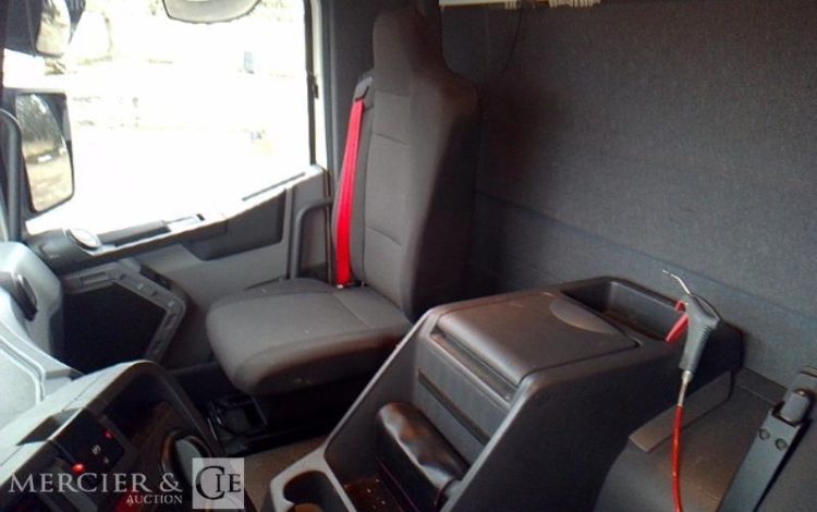 RENAULT PORTEUR T380 DTI11 BACHE HAYON 4X2 PTAC 19T GRIS FM-502-BD