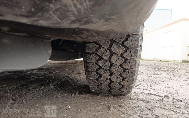 IVECO DAILY VI 35S16 2,3 D 16 V HI-MATIC 156 CV- DIESEL – 100844 KMS – ANNEE 2019 BLANC FM-926-QY