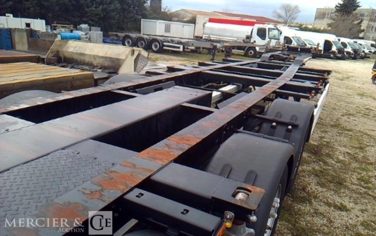 GENERIQUE SEMI REMORQUE PORTE CONTAINER 3 ESSIEUX PTAC 38T NOIR FN-095-TY