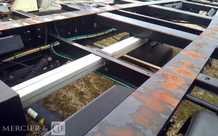 GENERIQUE SEMI REMORQUE PORTE CONTAINER 3 ESSIEUX PTAC 38T NOIR FN-095-TY