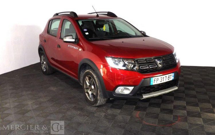DACIA SANDERO ROUGE FP-317-BT