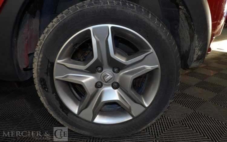 DACIA SANDERO ROUGE FP-317-BT