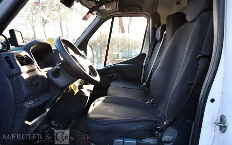 RENAULT MASTER F3500 L2H2 2.3 DCI 150ch GRAND CONFORT BLANC FR-983-NY