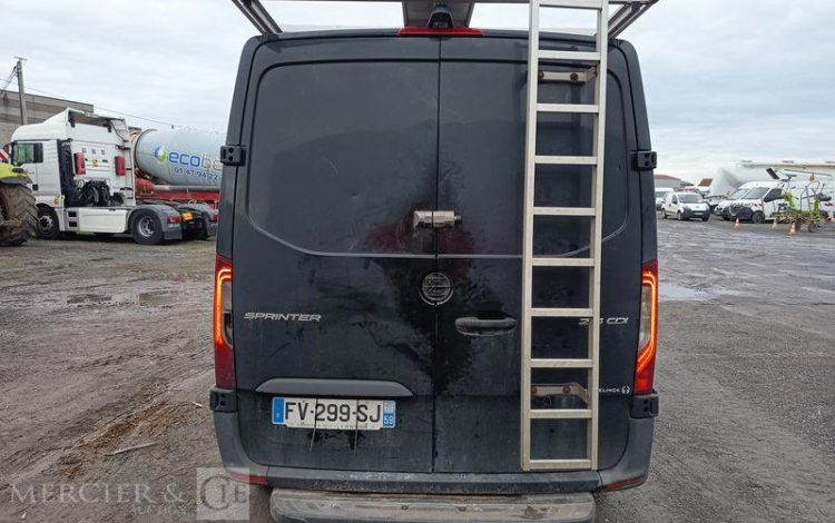MERCEDES SPRINTER 214CDI 2.2 D 143ch – DIESEL – 346986 KMS – ANNEE 2020 BLANC FV-299-SJ