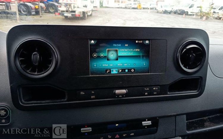 MERCEDES SPRINTER 214CDI 2.2 D 143ch – DIESEL – 346986 KMS – ANNEE 2020 BLANC FV-299-SJ