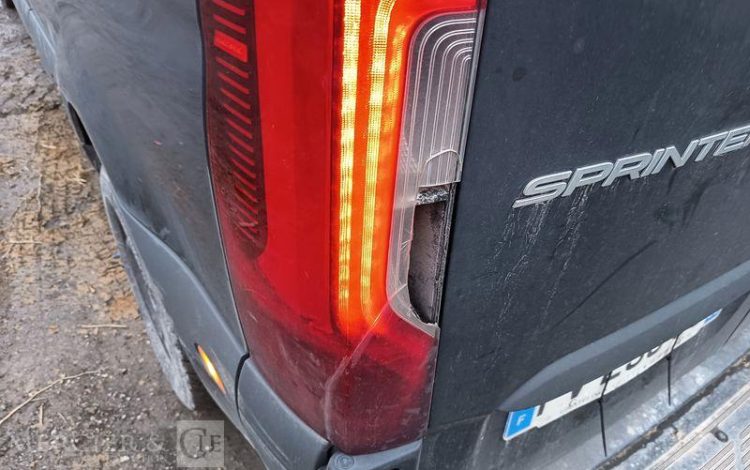 MERCEDES SPRINTER 214CDI 2.2 D 143ch – DIESEL – 346986 KMS – ANNEE 2020 BLANC FV-299-SJ