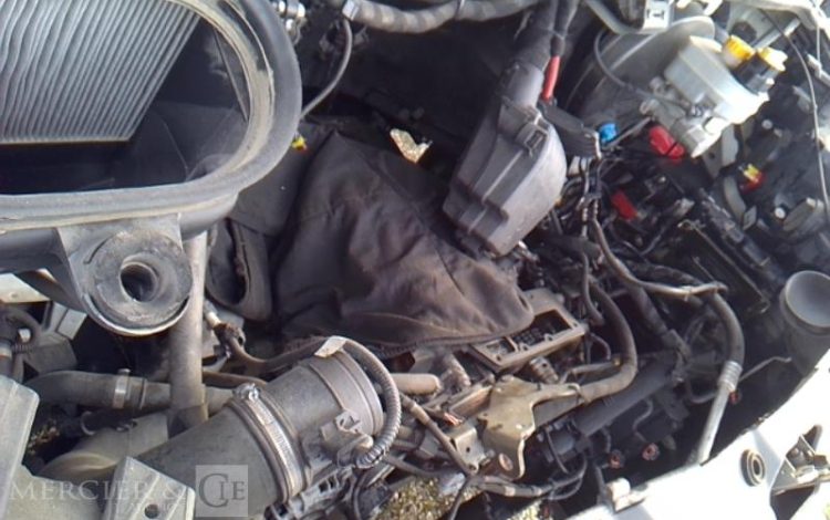 IVECO 35-160 BENNE SIMPLE CABINE COFFRE BLANC FV-670-BF