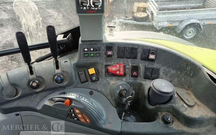 CLAAS TRACTEUR ARION 420 AVEC CHARGEUR FRONTAL MX A110 – 2570 HEURES ANNEE 2020  FW-334-GW