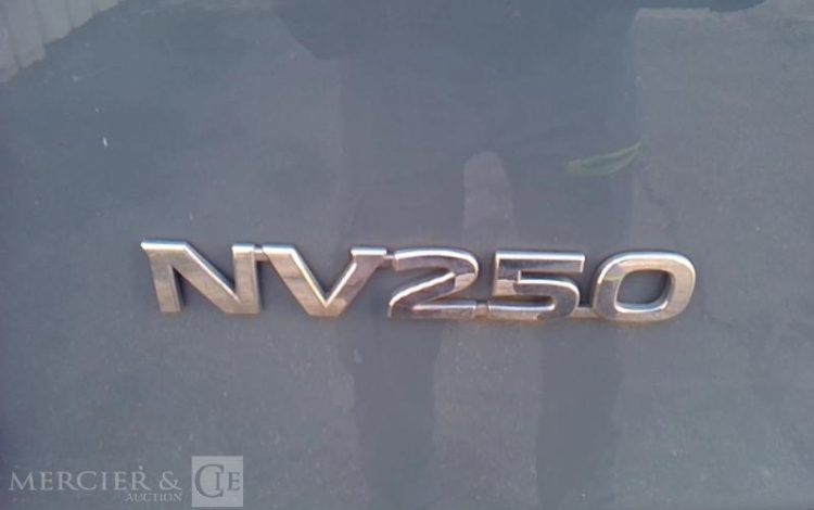 NISSAN NV250 GRIS FY-190-BF