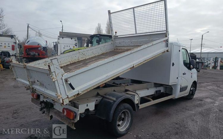 RENAULT MASTER BENNE AVEC COFFRE ACIER DIESEL  FY-381-VM