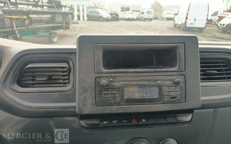 RENAULT MASTER BENNE AVEC COFFRE ACIER DIESEL  FY-381-VM