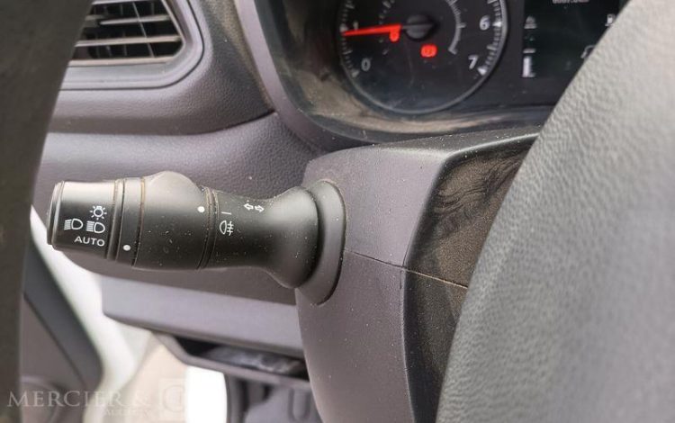 RENAULT MASTER BENNE AVEC COFFRE ACIER DIESEL  FY-381-VM