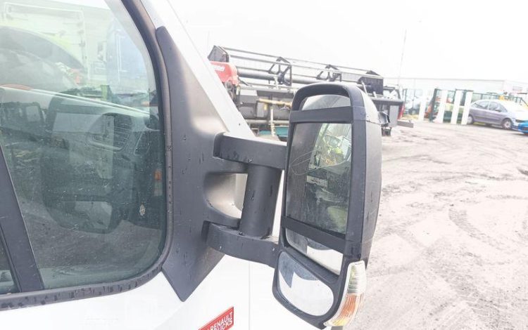 RENAULT MASTER BENNE AVEC COFFRE ACIER DIESEL  FY-381-VM