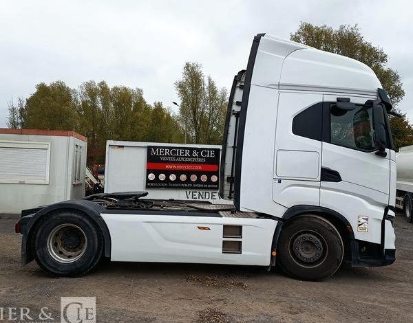IVECO S WAY 510 – DIESEL – PTRA : 44 TONNES – 303381 KMS – ANNEE 2021  GA-035-SW