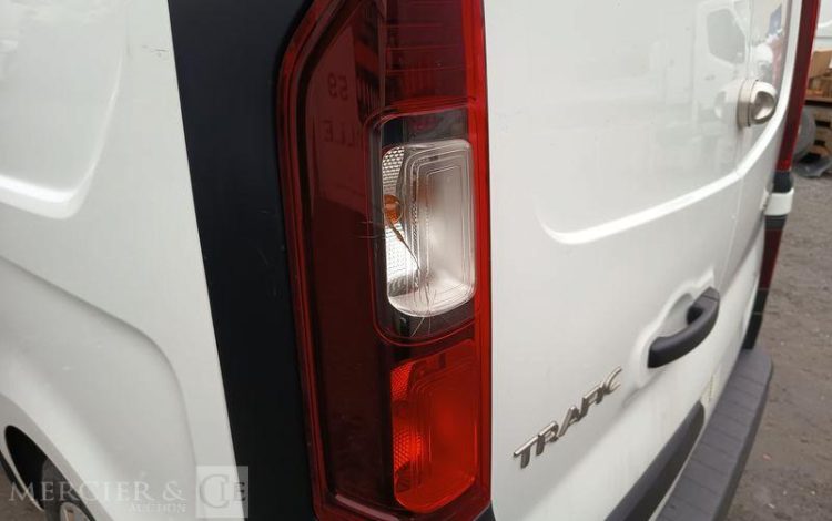 RENAULT TRAFIC GCF L1H1 1200 DCI 120 BLANC GA-950-XR