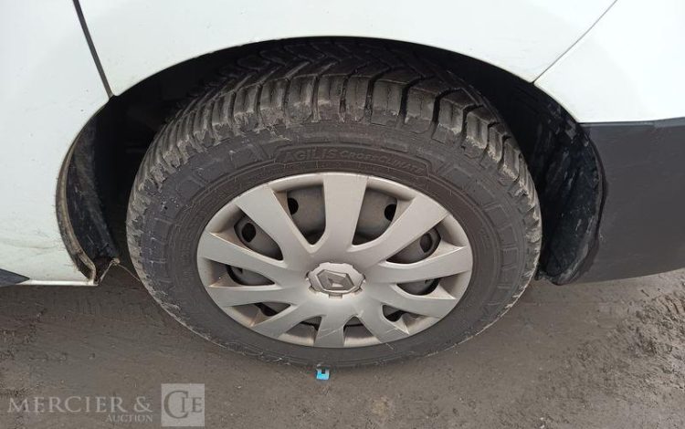 RENAULT TRAFIC GCF L1H1 1200 DCI 120 BLANC GA-950-XR