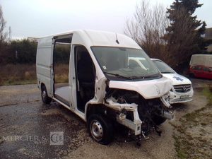 PEUGEOT BOXER L2H2 PREMIUM 335 BHDI BLANC GC-875-QS