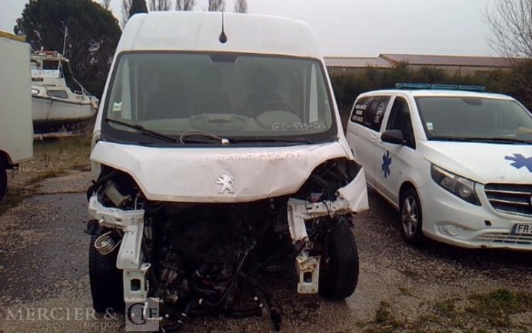 PEUGEOT BOXER L2H2 PREMIUM 335 BHDI BLANC GC-875-QS