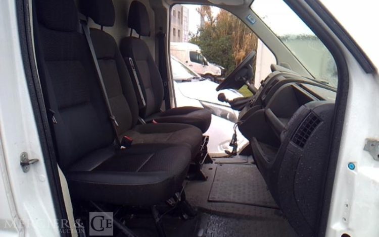 PEUGEOT BOXER L2H2 PREMIUM 335 BHDI BLANC GC-875-QS