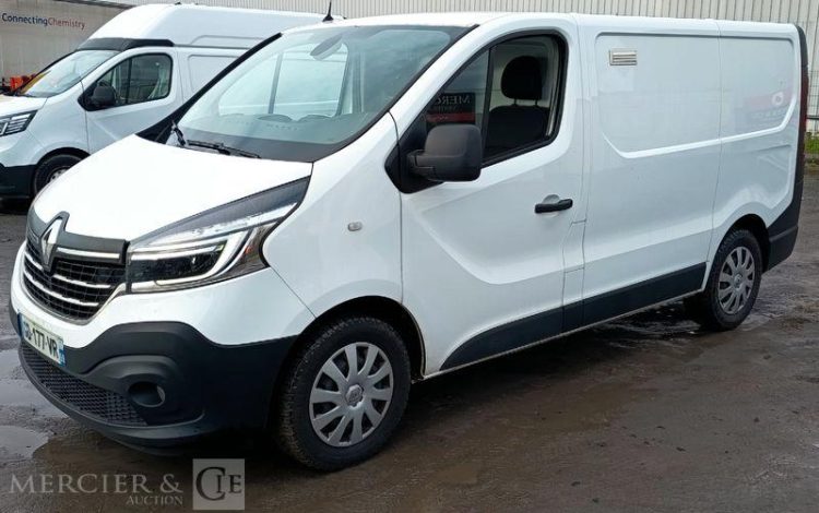 RENAULT TRAFIC III Fourgon Phase 2 L1H1 1200 2.0 dCi 16V 120 cv – DIESEL – ANNEE 2021 BLANC GD-177-VR