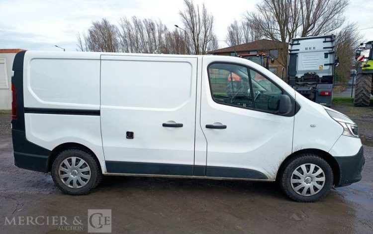 RENAULT TRAFIC III Fourgon Phase 2 L1H1 1200 2.0 dCi 16V 120 cv – DIESEL – ANNEE 2021 BLANC GD-177-VR