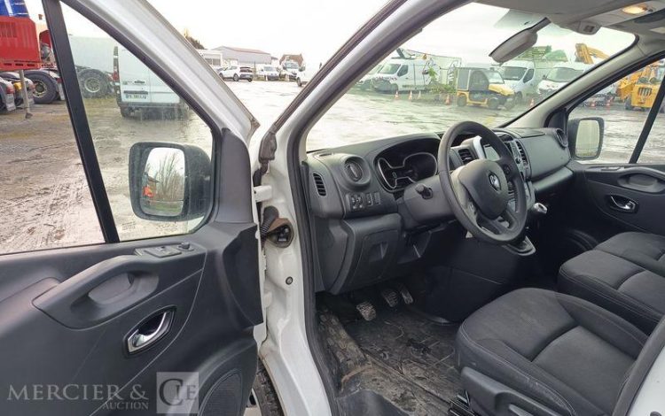 RENAULT TRAFIC III Fourgon Phase 2 L1H1 1200 2.0 dCi 16V 120 cv – DIESEL – ANNEE 2021 BLANC GD-177-VR