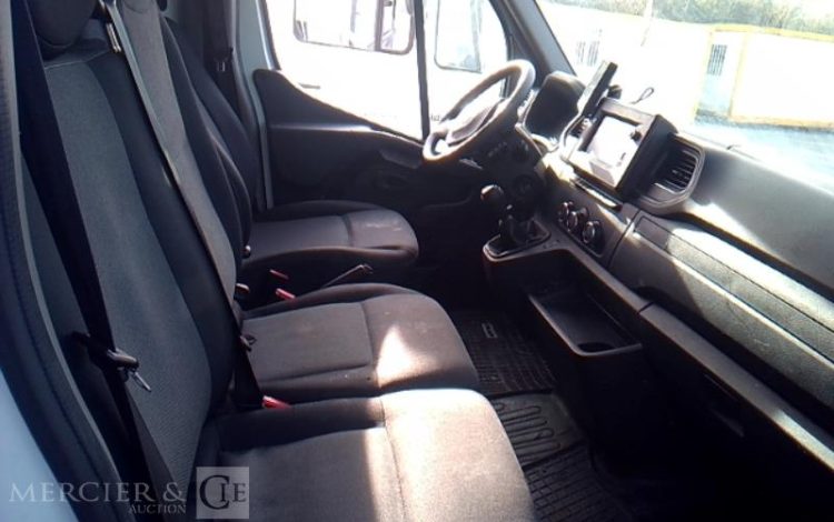 NISSAN NV400 CAISSE HAYON BLANC GE-584-WX