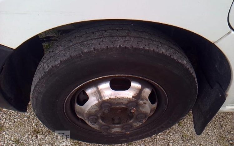 NISSAN NV400 CAISSE HAYON BLANC GE-584-WX