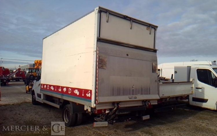 NISSAN NV400 CAISSE HAYON BLANC GE-584-WX