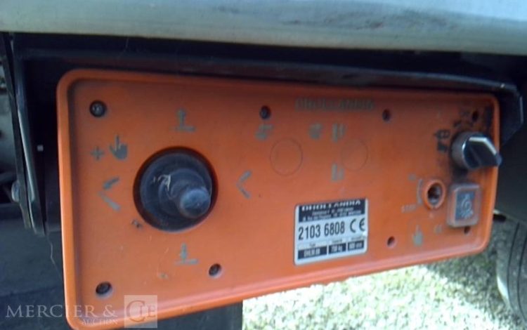 NISSAN NV400 CAISSE HAYON BLANC GE-584-WX