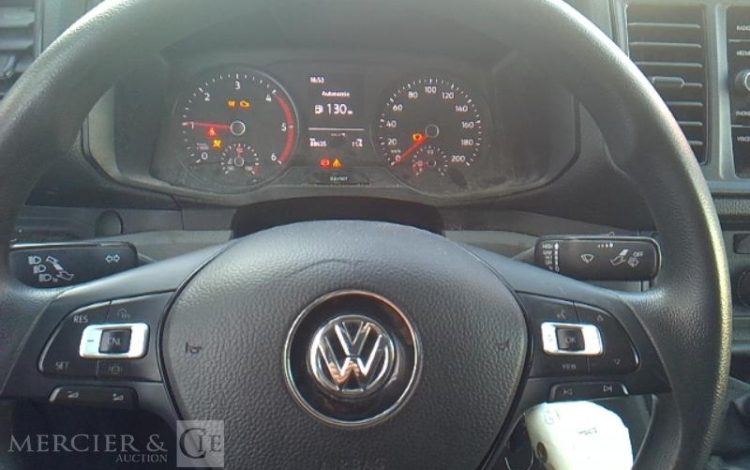 VOLKSWAGEN CRAFTER BLANC GF-091-AX