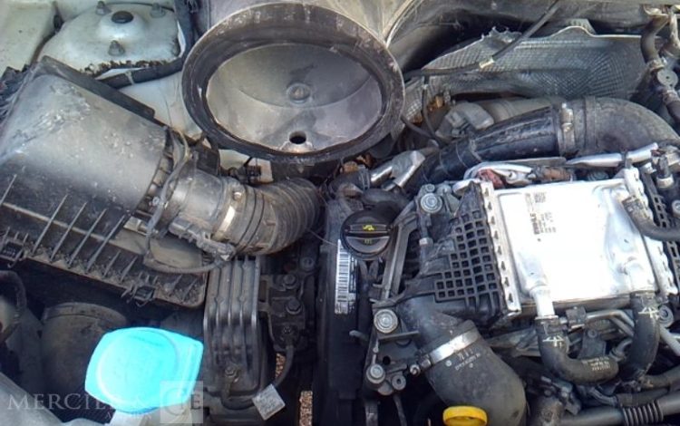 VOLKSWAGEN CRAFTER BLANC GF-091-AX