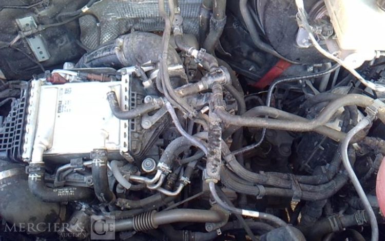 VOLKSWAGEN CRAFTER BLANC GF-091-AX