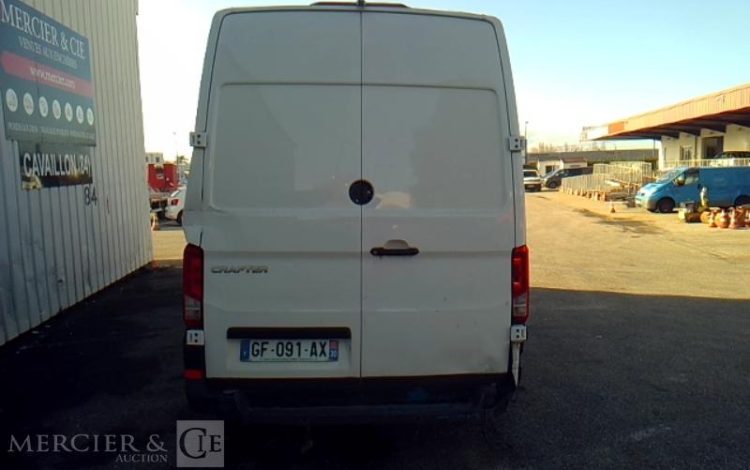VOLKSWAGEN CRAFTER BLANC GF-091-AX