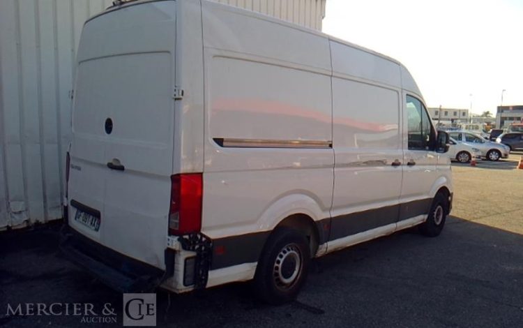 VOLKSWAGEN CRAFTER BLANC GF-091-AX