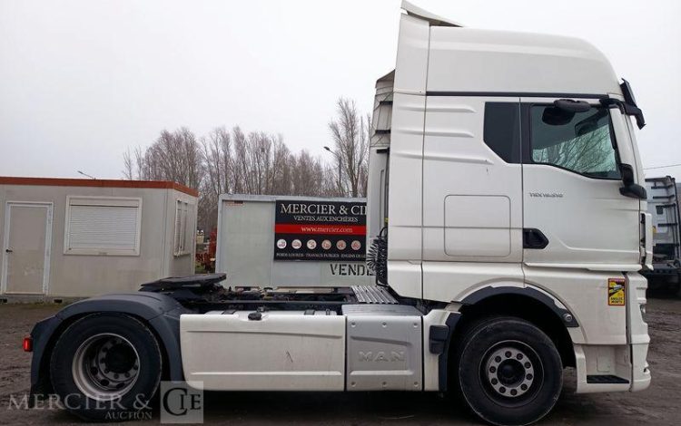 MAN TGX  GM-884-LY