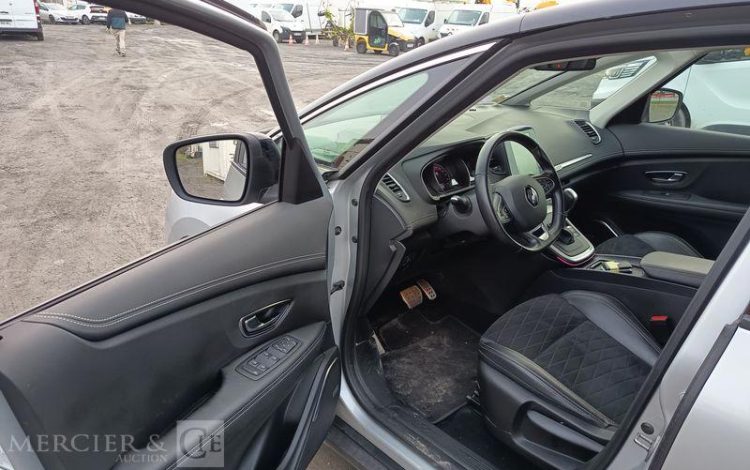 RENAULT Grand Scénic IV Phase 2 1.3 Tce 16V EDC7 158 cv Boîte auto GRIS GN-214-TF