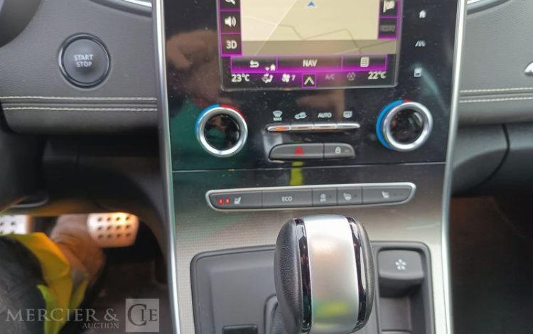 RENAULT Grand Scénic IV Phase 2 1.3 Tce 16V EDC7 158 cv Boîte auto GRIS GN-214-TF