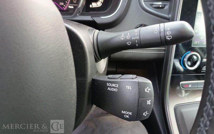 RENAULT Grand Scénic IV Phase 2 1.3 Tce 16V EDC7 158 cv Boîte auto GRIS GN-214-TF