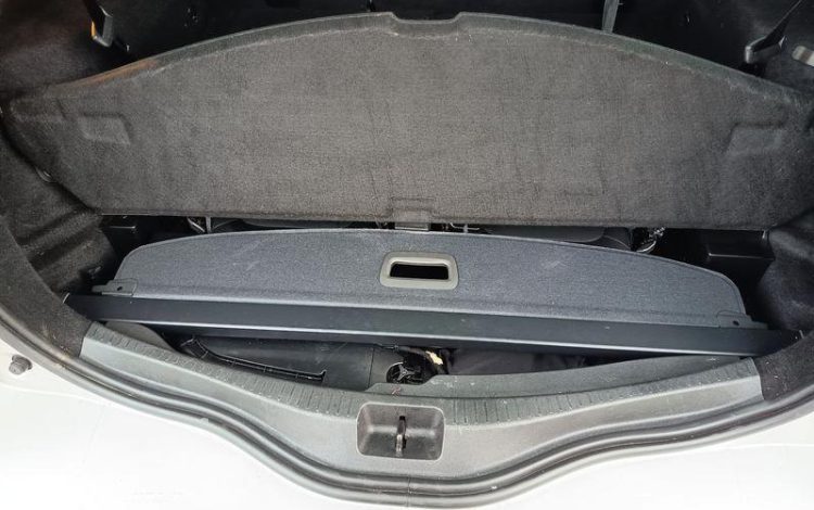 RENAULT Grand Scénic IV Phase 2 1.3 Tce 16V EDC7 158 cv Boîte auto GRIS GN-214-TF