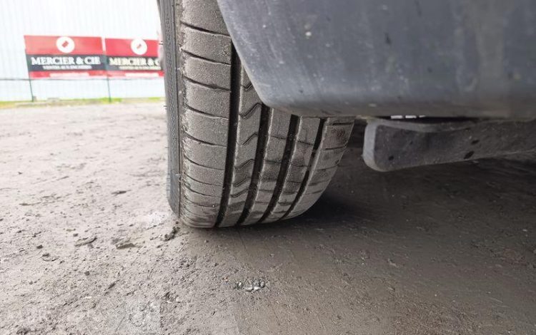 RENAULT Grand Scénic IV Phase 2 1.3 Tce 16V EDC7 158 cv Boîte auto GRIS GN-214-TF