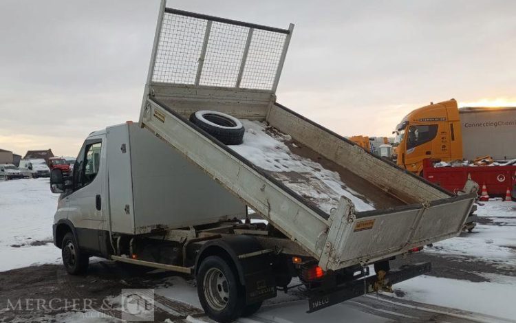 IVECO DAILY 35C18 HA8 Hi Matic BLANC GR-160-BC