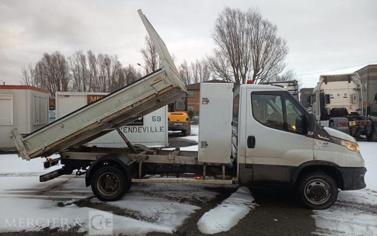 IVECO DAILY 35C18 HA8 Hi Matic BLANC GR-160-BC